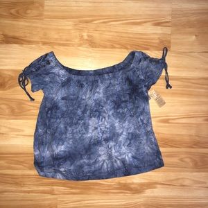 AE off the shoulder tie dye shirt